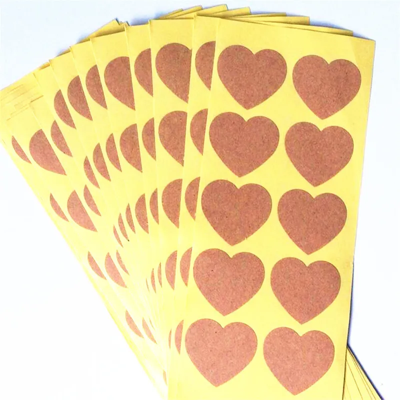 100 DB/sok Romantikus Vintage Szív Design Kraft Papír, Pecsét Matricát, Kézzel készült Csomagolási Címke DIY öntapadó Matricák
