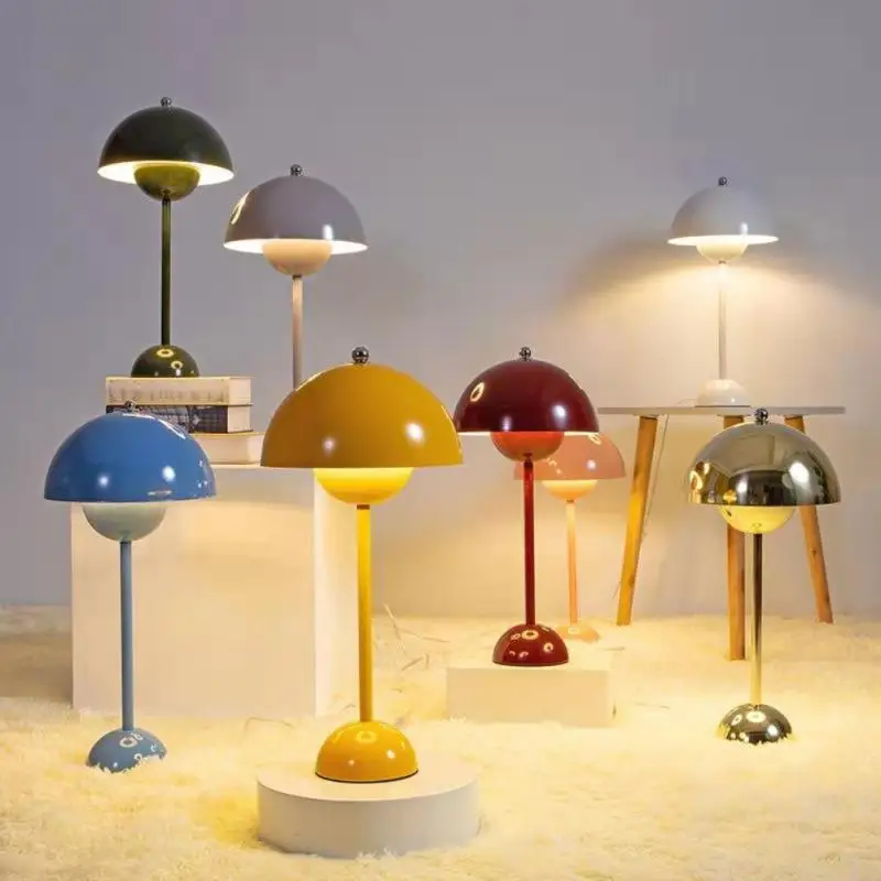 Kreatív LED Gomba asztali Lámpa 360° - Os Világító USB-Újratölthető, Vezeték nélküli Gomba Alakú, Állítható Fém LED asztali Lámpa